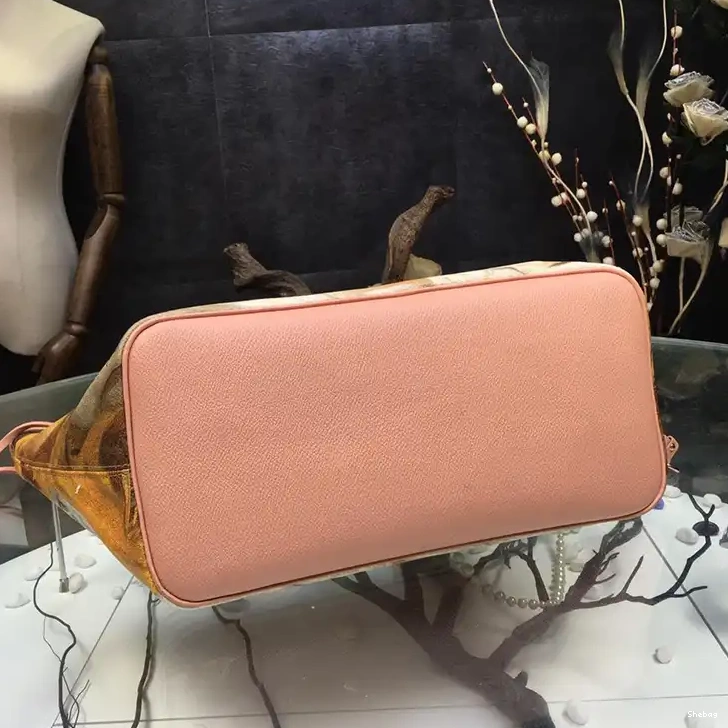 LV 1906BL0020 Bags 0529
